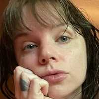 Ahptik Desnuda