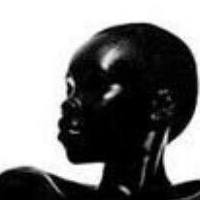 Alek Wek Desnuda