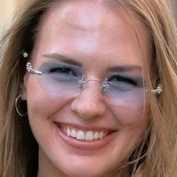 Alena Frolova Desnuda