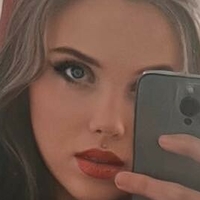 Alexia Grey Desnuda
