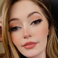 Alli Flanagan Desnuda