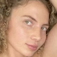 Alone Love Desnuda