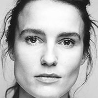 Amanda Collin Desnuda