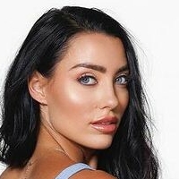 Andreanna Vanquelef Desnuda