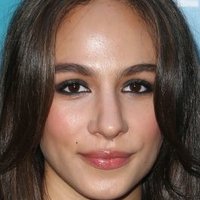 Aurora Perrineau Desnuda