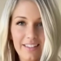 Blondiedoesit Desnuda