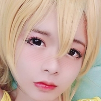DollyMew Desnuda