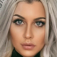Ellie Jayne Desnuda
