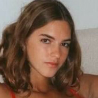 Emily Feld Desnuda