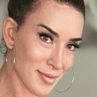 Gabbi Tuft Desnuda