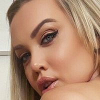 Hannah Martin Desnuda