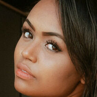 Jayne Oliveira Desnuda