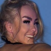 Jessie Holt Desnuda