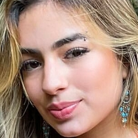 Julia Puzzuoli Desnuda