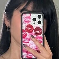 Karinal Delfin Desnuda