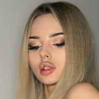 kriss_tinaaa Desnuda