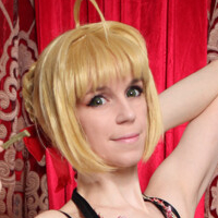 Little Finch Desnuda