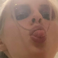 Mia Gladstone Desnuda