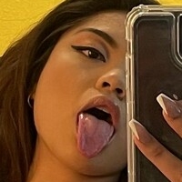 Mila Poonis Desnuda