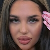 Mly.Offiziell Desnuda