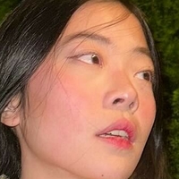 Nicole Hsing Desnuda