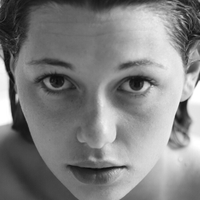 Ollivier Mathilde Desnuda