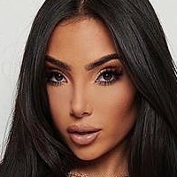 Raquel Symons Desnuda