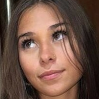 sophie_rainn Desnuda