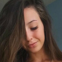 tayloralesia Desnuda